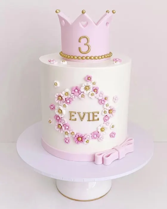 Pink crown birthday cake